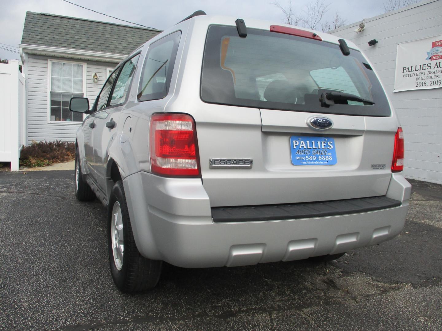 2008 SILVER Ford Escape (1FMCU02Z68K) , AUTOMATIC transmission, located at 540a Delsea Drive, Sewell, NJ, 08080, (856) 589-6888, 39.752560, -75.111206 - Photo#4